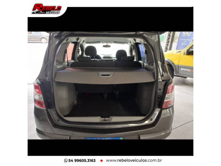 CHEVROLET - SPIN - 2015/2015 - Cinza - R$ 50.900,00