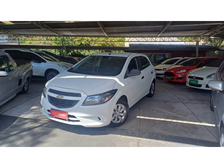 CHEVROLET - ONIX - 2019/2019 - Branca - R$ 51.900,00