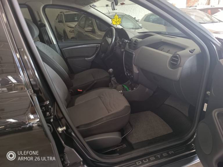 RENAULT - DUSTER - 2013/2013 - Preta - R$ 51.900,00