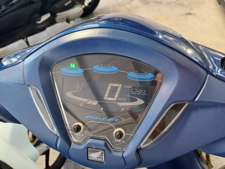 HONDA - BIZ 125 - 2023/2023 - Branca - R$ 16.900,00