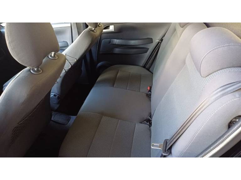 VOLKSWAGEN - CROSSFOX - 2007/2007 - Preta - R$ 33.900,00