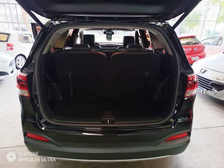 KIA MOTORS - SORENTO - 2015/2016 - Preta - R$ 105.900,00