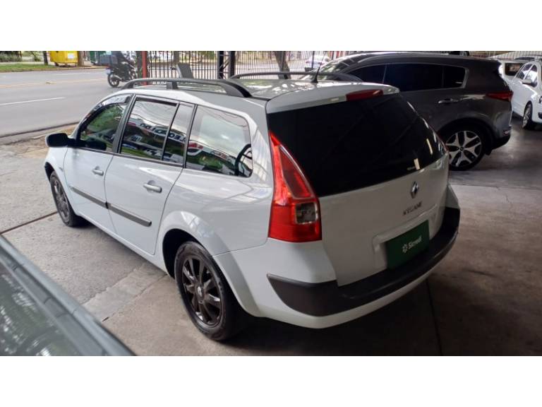 RENAULT - MÉGANE - 2012/2012 - Branca - R$ 33.900,00