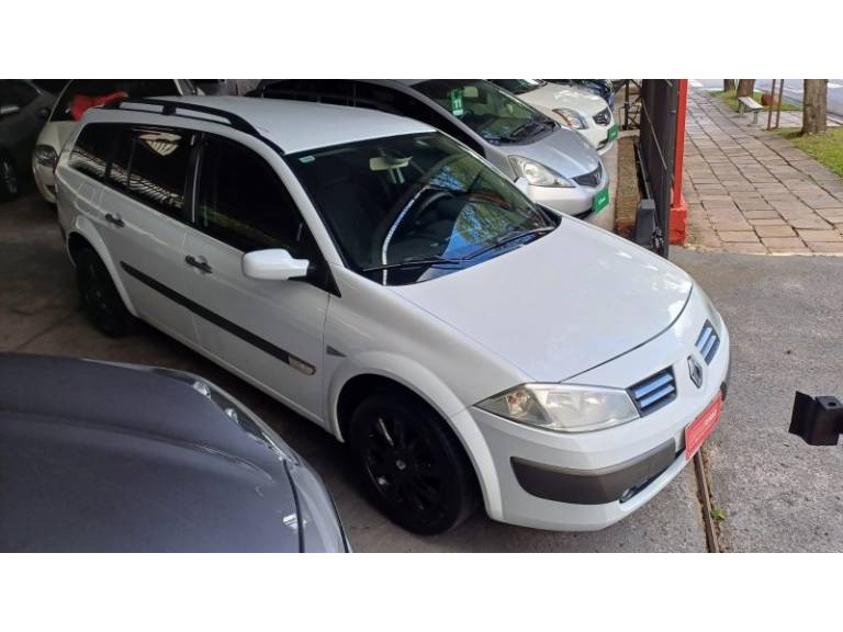 RENAULT - MÉGANE - 2012/2012 - Branca - R$ 33.900,00