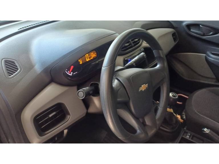 CHEVROLET - ONIX - 2019/2019 - Branca - R$ 51.900,00
