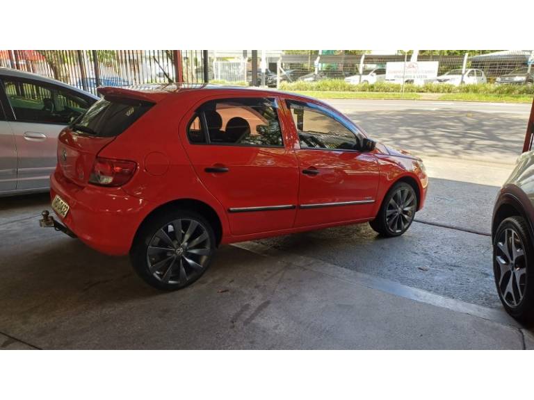 VOLKSWAGEN - GOL - 2010/2011 - Vermelha - R$ 35.900,00