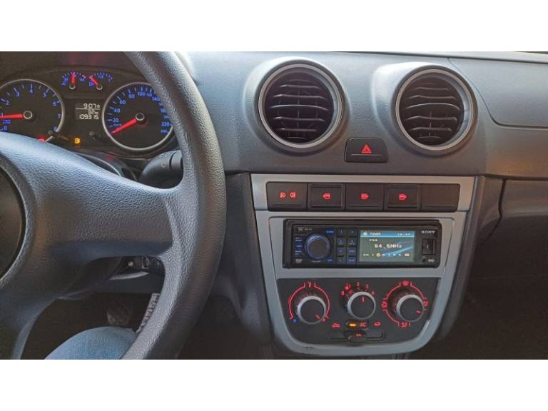VOLKSWAGEN - GOL - 2010/2011 - Vermelha - R$ 35.900,00