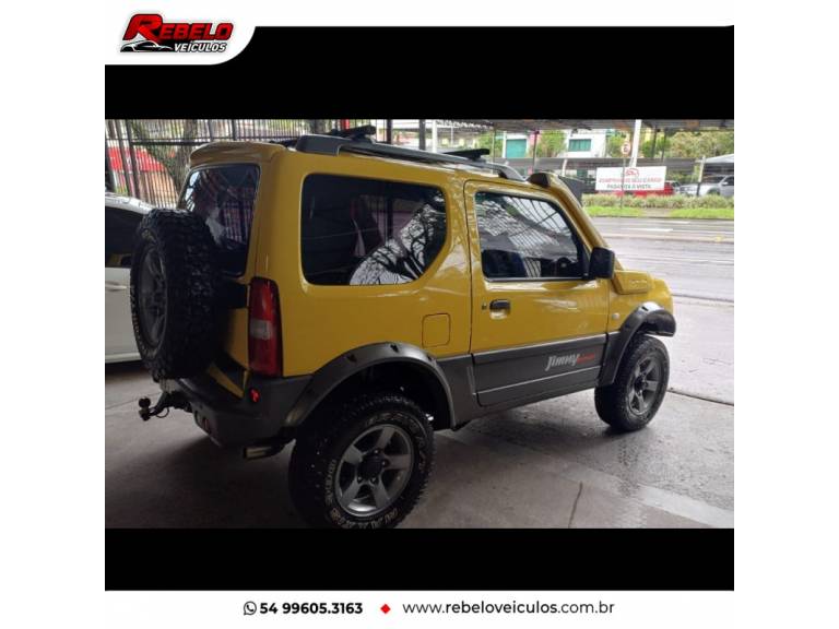 SUZUKI - JIMNY - 2013/2014 - Amarela - R$ 69.900,00