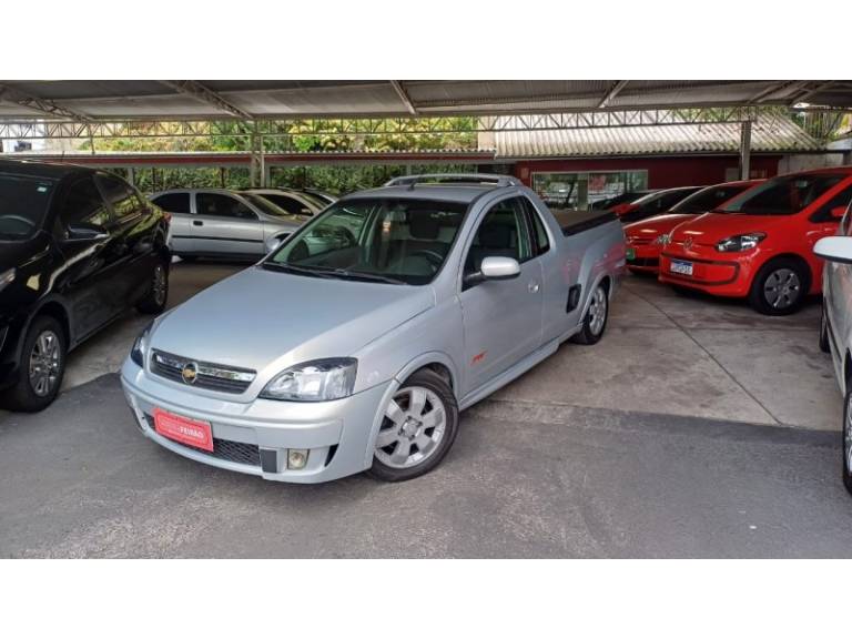 CHEVROLET - MONTANA - 2004/2004 - Prata - R$ 35.900,00