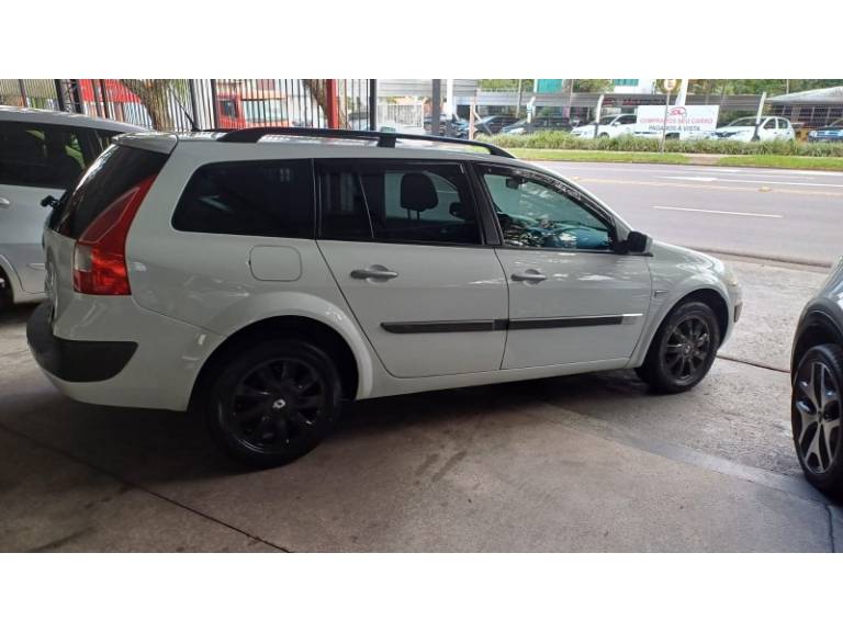 RENAULT - MÉGANE - 2012/2012 - Branca - R$ 33.900,00