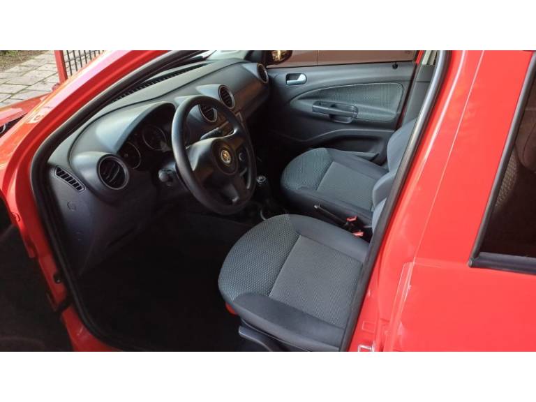 VOLKSWAGEN - GOL - 2010/2011 - Vermelha - R$ 35.900,00