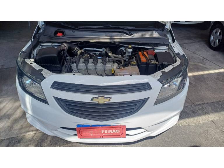 CHEVROLET - ONIX - 2019/2019 - Branca - R$ 51.900,00